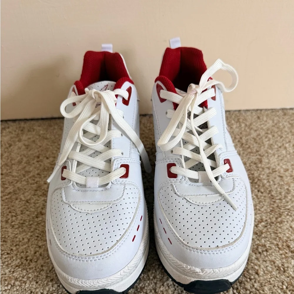 Afloat Skate Shoes Retractable Rollers Women’s Size 7.5 US White & Red VGC